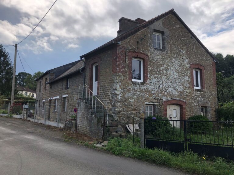 Stone family house in the Orne