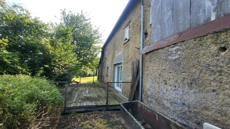 535275924 10238016101172522 37557722093398003 n Detached Normandy house