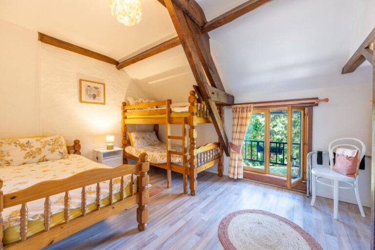 Bedroom1 1 House with gite