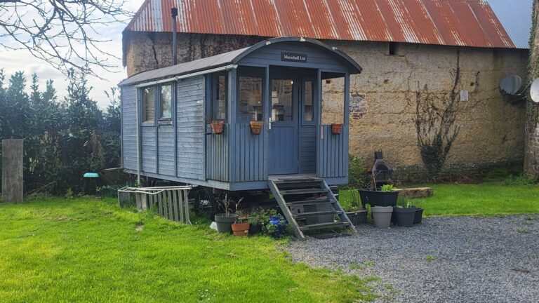 651641395 10240928051089450 7955305714511179082 n peaceful rural retreat in Normandy