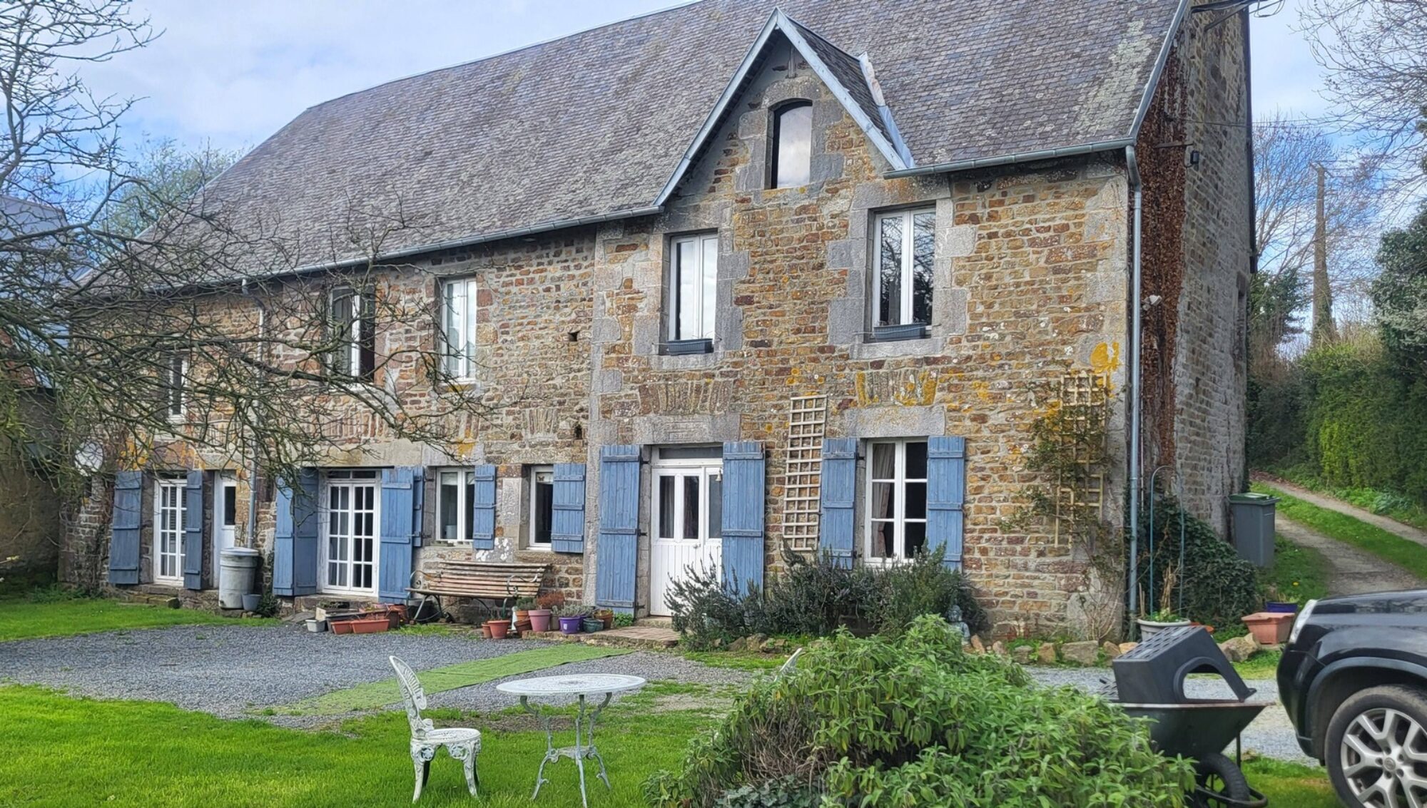 Peaceful rural retreat in Normandy