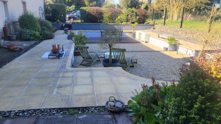 Detached house with substantial outbuilding