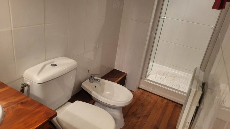 659213972 10241194994682873 435186625124509615 n Detached house with substantial outbuilding