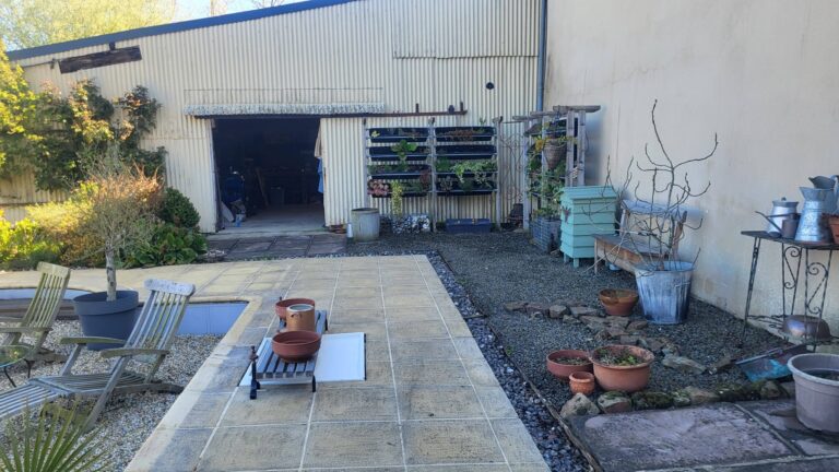 659817885 10241194976162410 7078888098293152842 n Detached house with substantial outbuilding