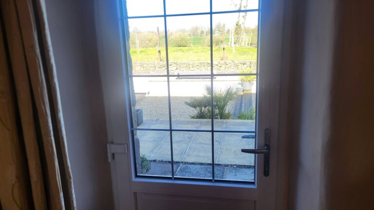 660191274 10241195018043457 2049591597591981858 n Detached house with substantial outbuilding